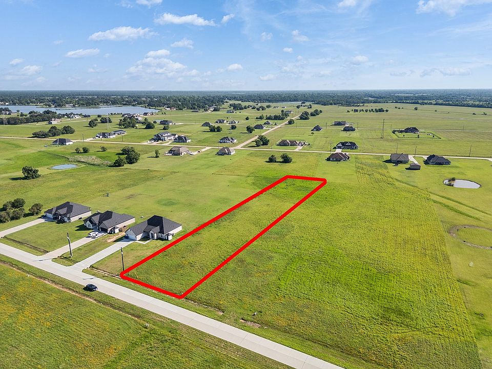 1st image of 602 Longhorn Trl