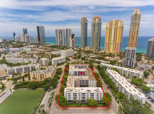 Le Cartier Condo, Sunny Isles Beach, FL 33160