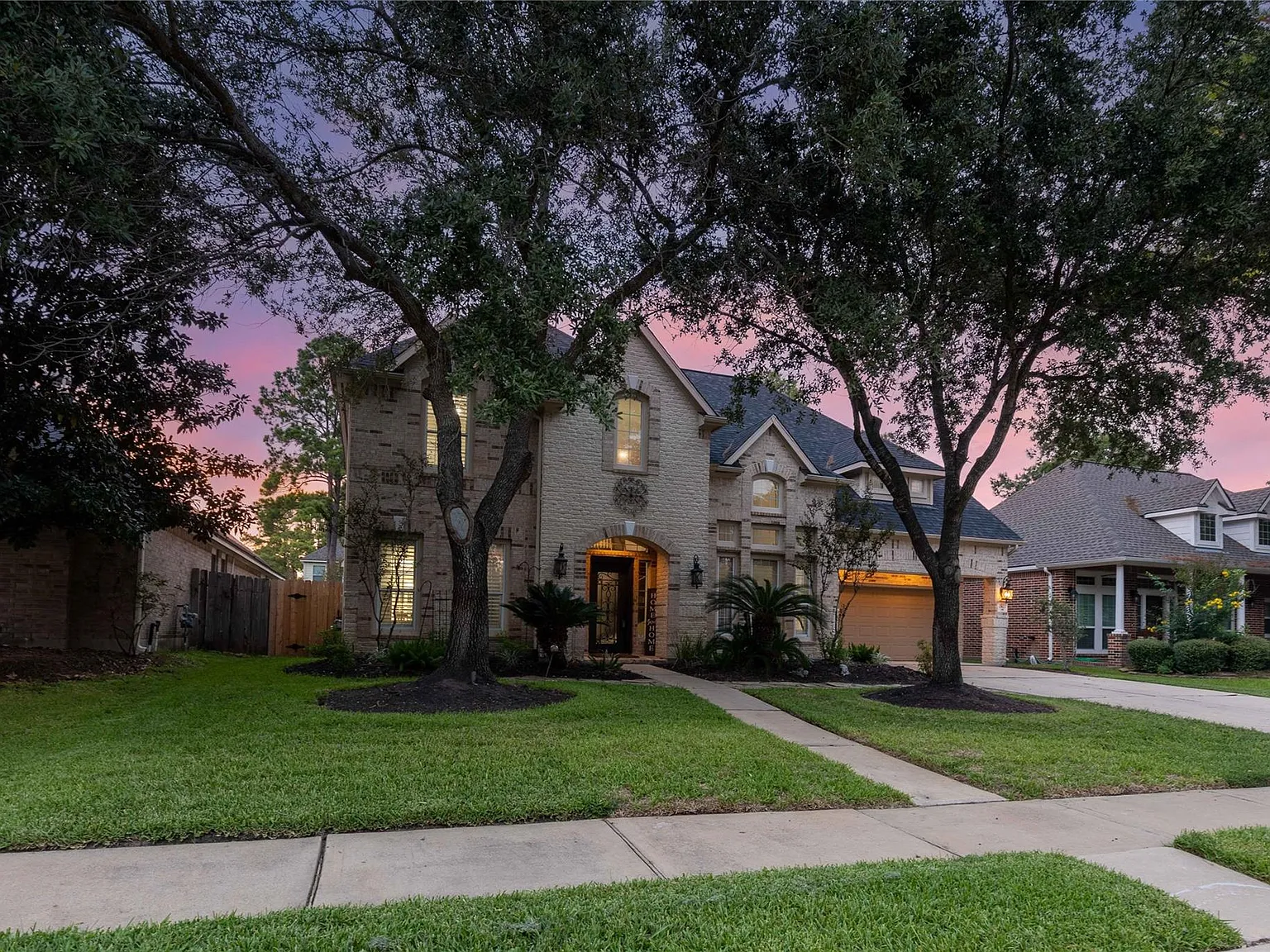 5 bed, 3.5 bath, 4132 sqft, $3,750 — Photo 3
