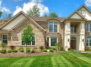 10398 Parkside Ln, Brecksville, OH 44141