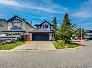 191 E Cranwell Cres SE, Calgary, AB T3M 1G1