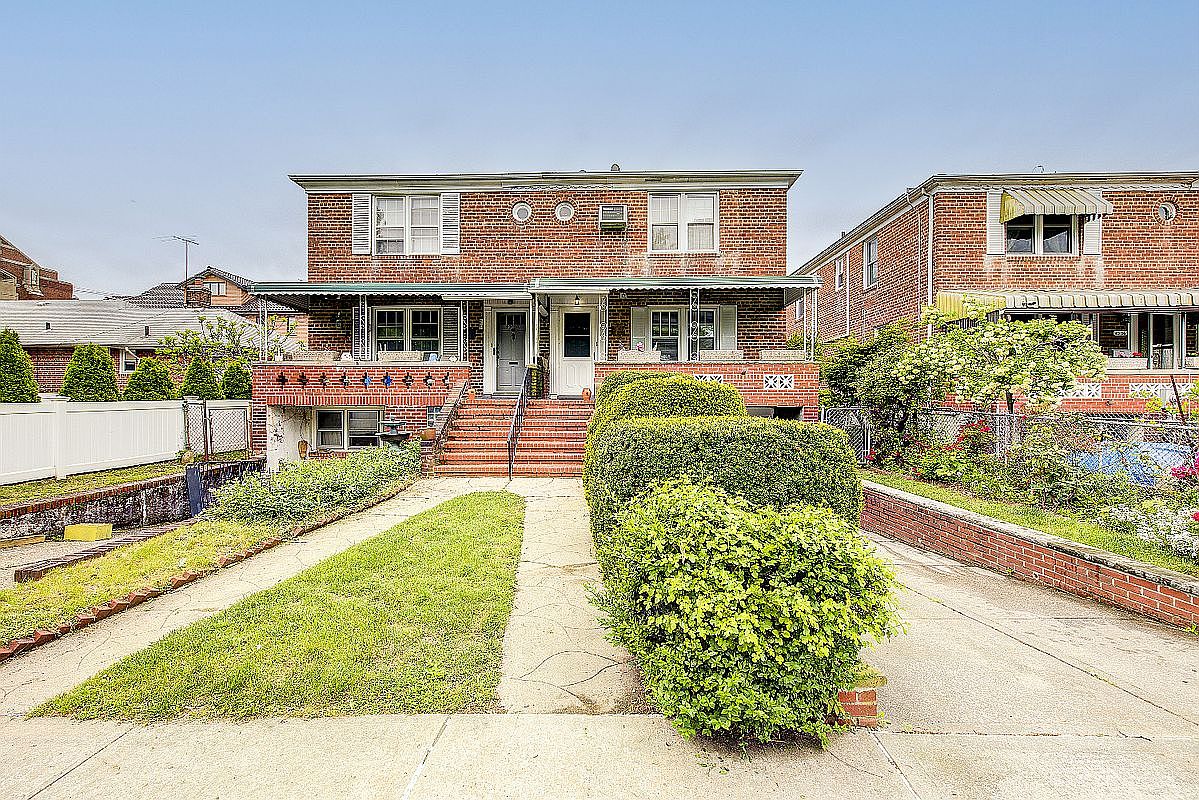4358 195th St, Flushing, NY 11358 | Zillow