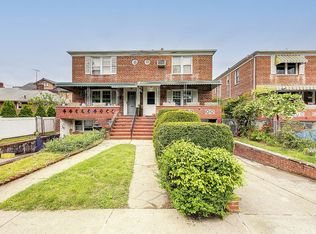 4358 195th St, Flushing, NY