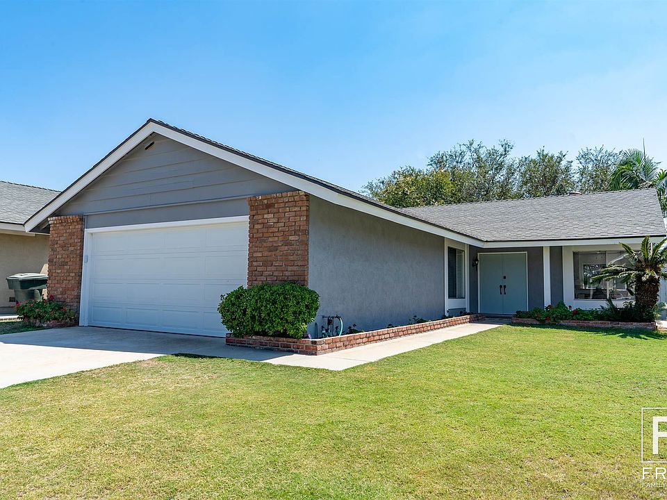 1st image of 5332 E Cresthill Dr