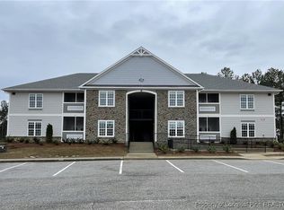 220 Gallery Dr #201, Spring Lake, NC 28390