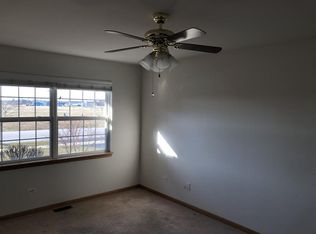 1453 Somerset Dr, Beecher, IL 60401