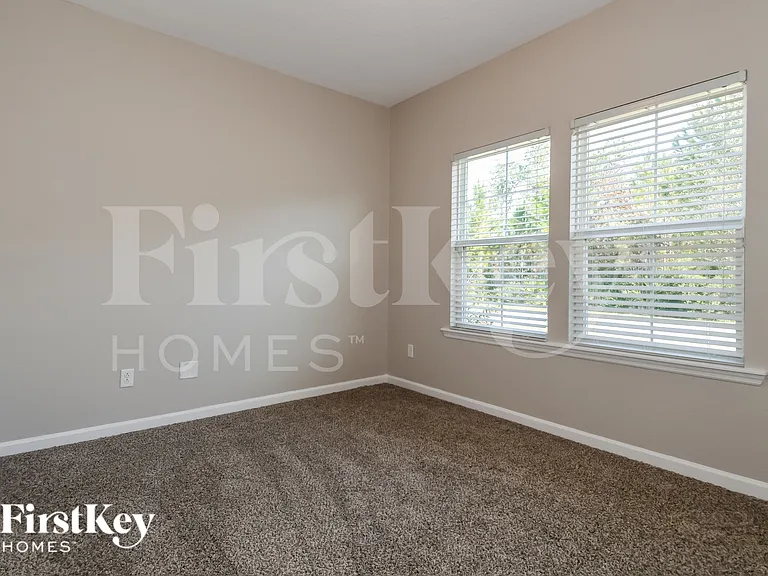 15803 Douglas Lake Dr — Photo 13