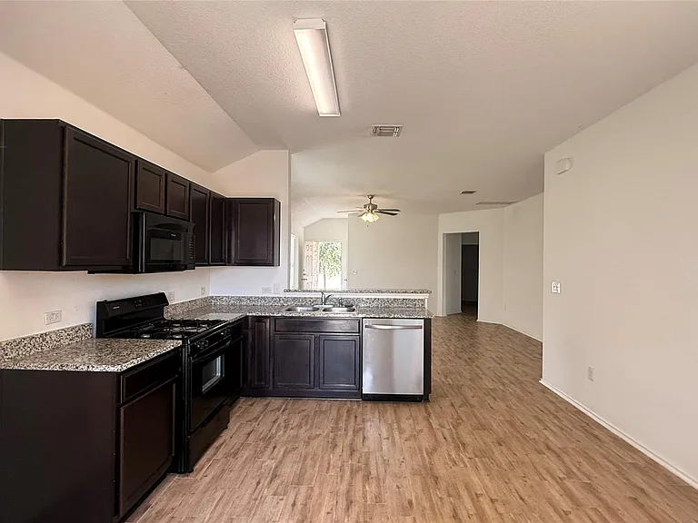 3503 Batson Dr — Photo 7