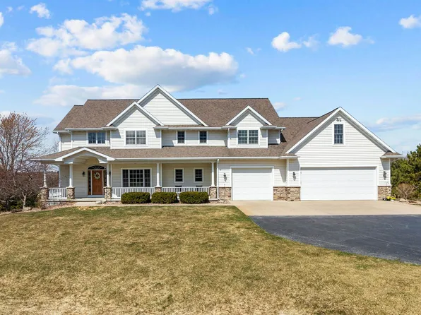 3241 Gray Hawk Trl, Green Bay, WI 54313