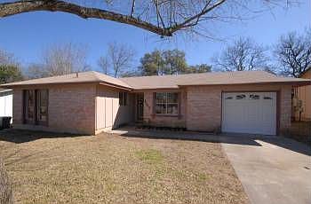 1st image of 2323 Campden Dr