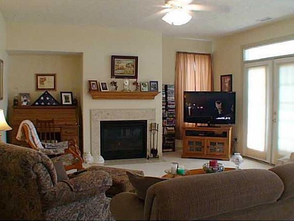2nd image of 101 Marcy Dr