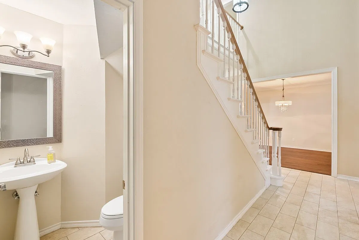 7030 Chiswick Dr — Photo 3