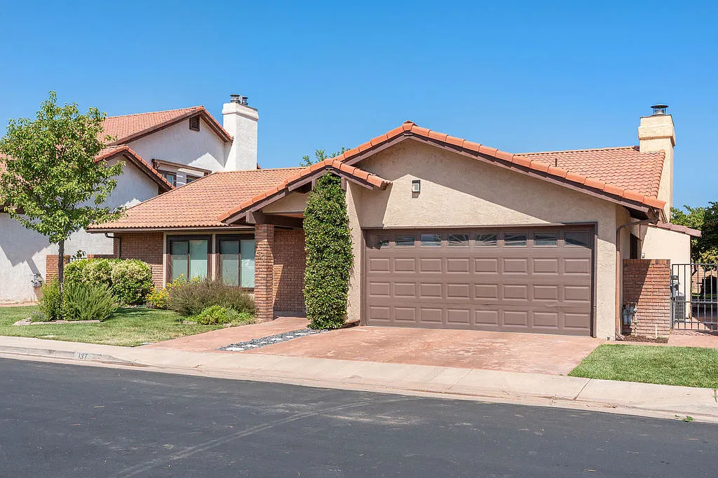 3 bed, 1785 sqft, $2,100 — Photo 3