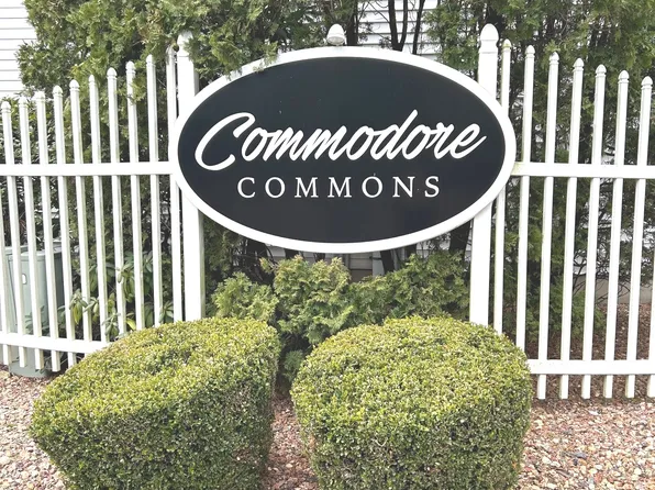 9 Commodore Commons #9, Derby, CT 06418