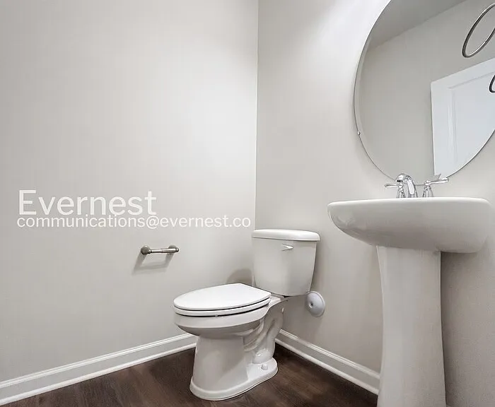 218 Lee St — Photo 20