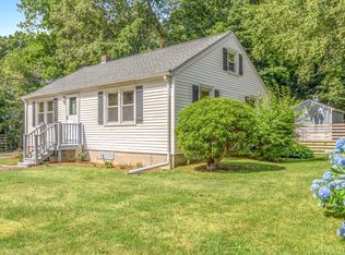 21 Rocky Ledge Dr, Clinton, CT 06413