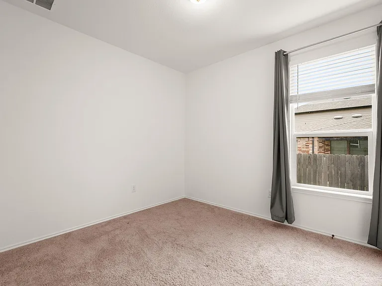 7404 Lowery Xing — Photo 24