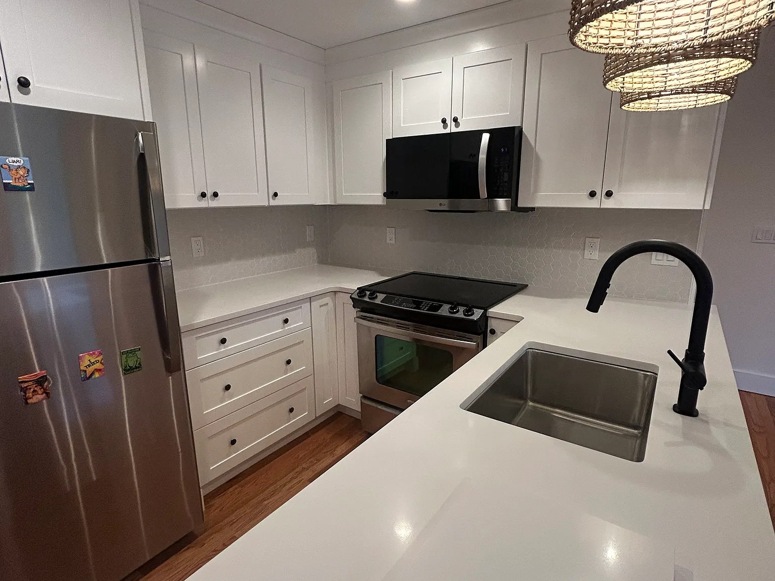 2 bed, 780 sqft, $3,000 — Photo 4