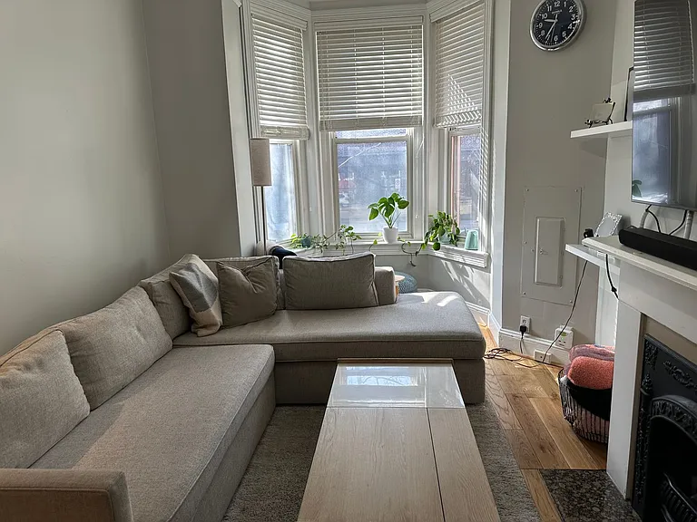 645 Q St NW — Photo 13