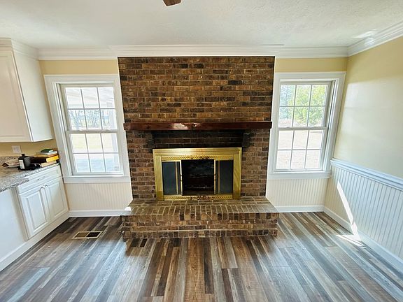 5th image of 895 Cannonville Rd