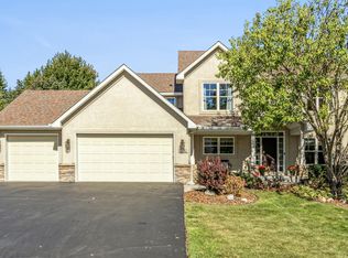 695 McFaddens Trl, Eagan, MN 55123