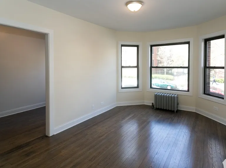 2641 N Spaulding Ave #1E — Photo 4