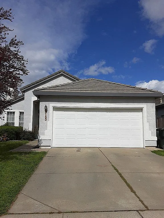 9153 Irish Gold Way photo 1