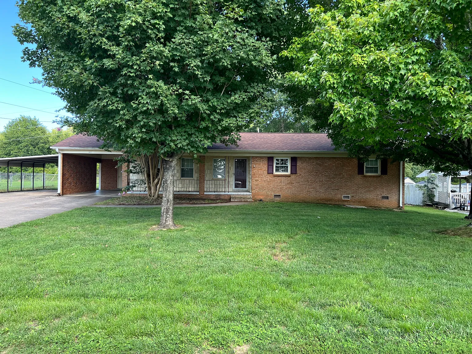 3 bed, 1525 sqft, $1,650 — Photo 1
