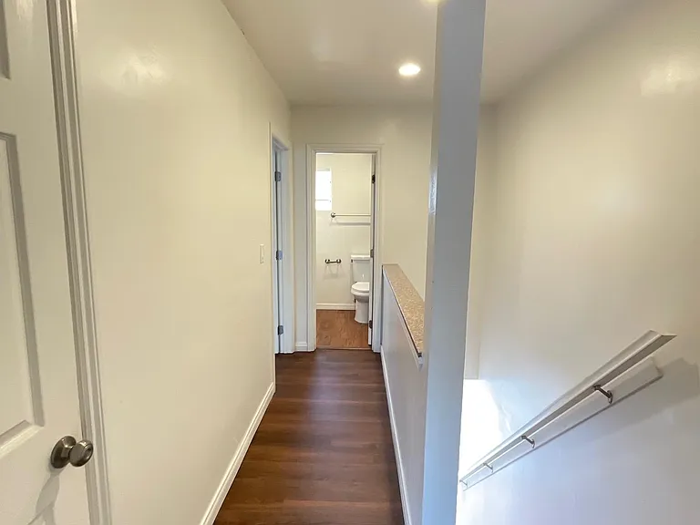 422 Grand Ave #A — Photo 18