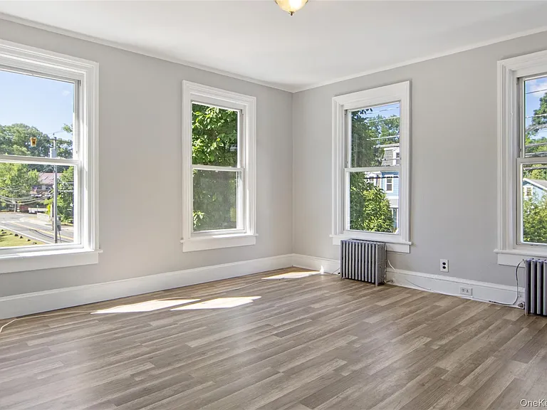 419 Valentine Ave #2 — Photo 12