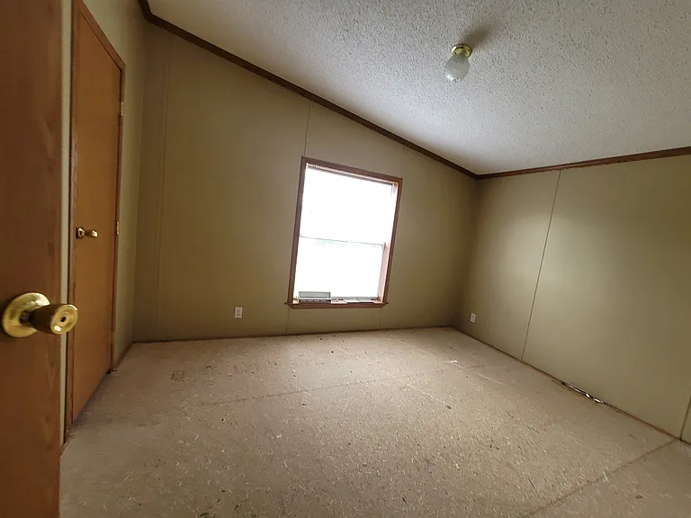 211 E 1st St #33 — Photo 8