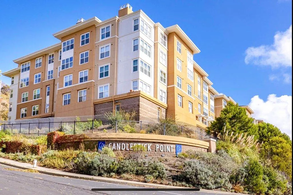 2 bed, 984 sqft, $4,500 — Photo 1
