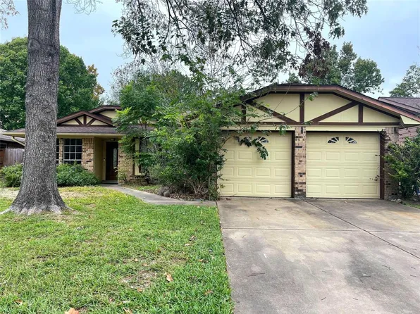 427 Woodrail Drive, Houston, TX 77598