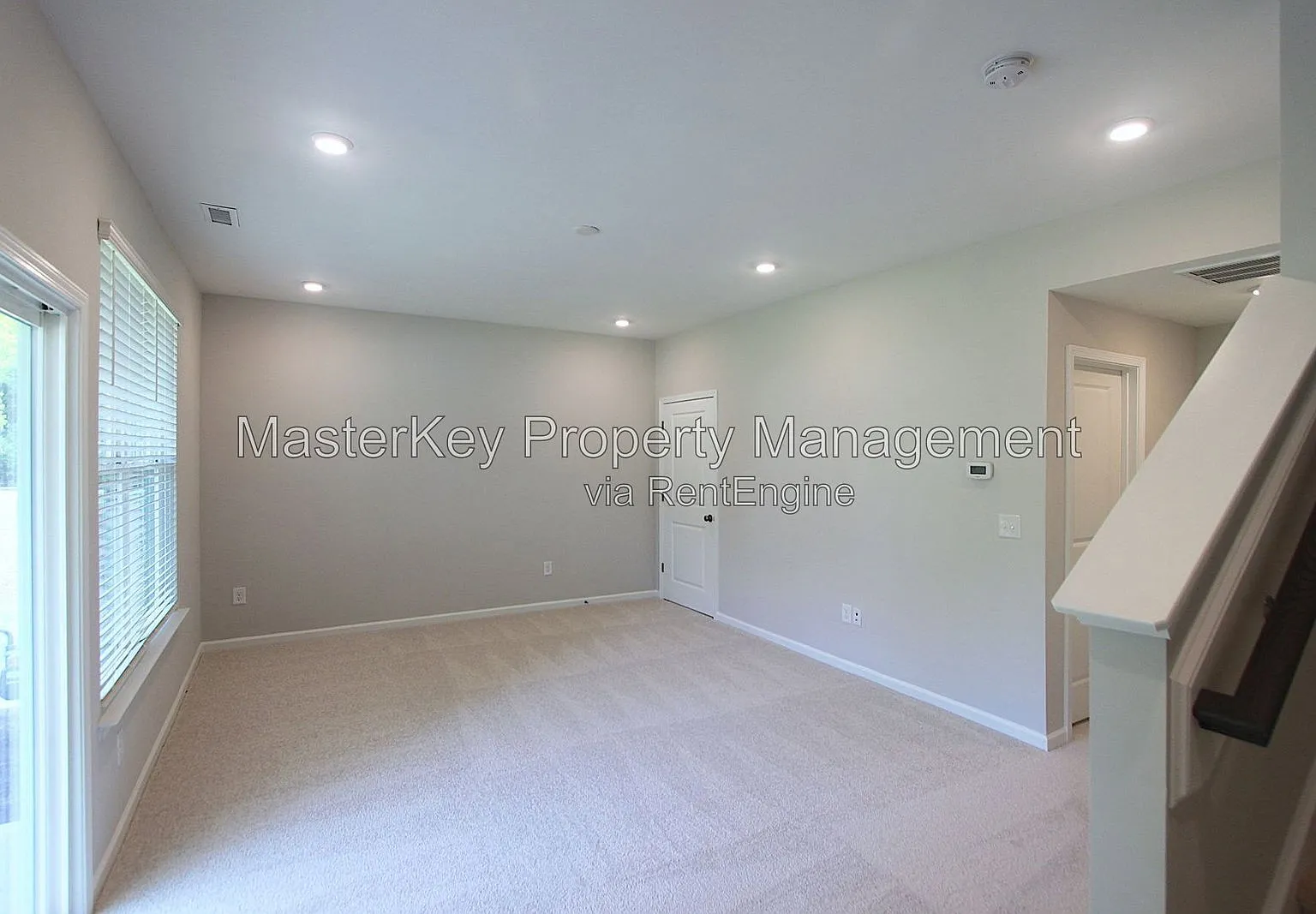 4 bed, 3.5 bath, 2229 sqft, $2,095 — Photo 2