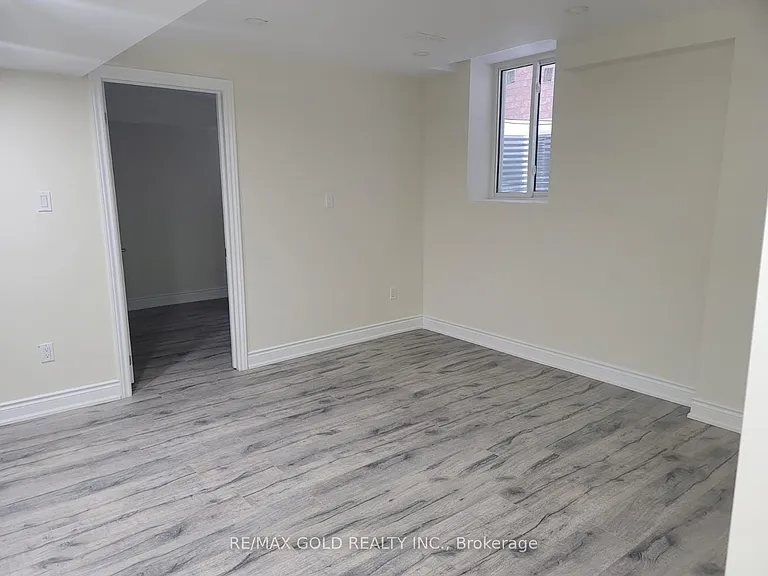 4 Devonsleigh Dr — Photo 12
