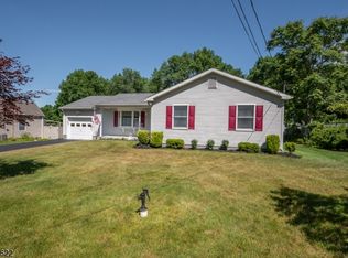 167 Mine Hill Rd, Hackettstown, NJ 07840