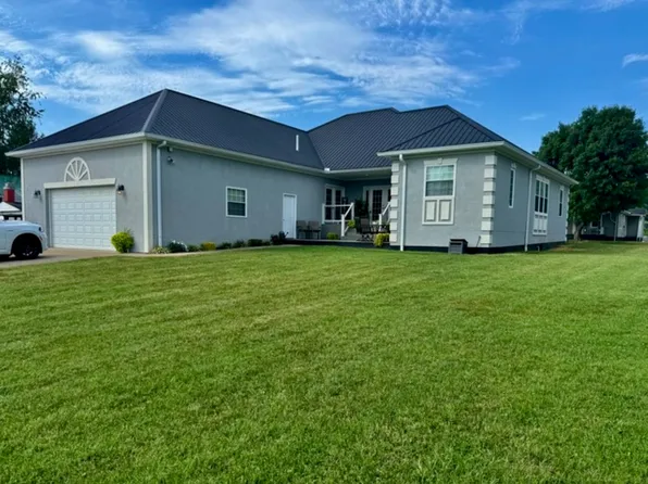 2200 N 3rd St, Ironton, OH 45638