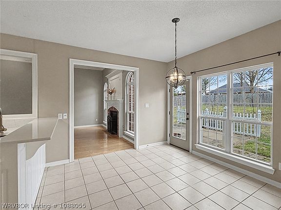 4th image of 5805 Meadow Brook Dr