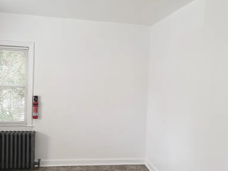 Kitchen - Dining area