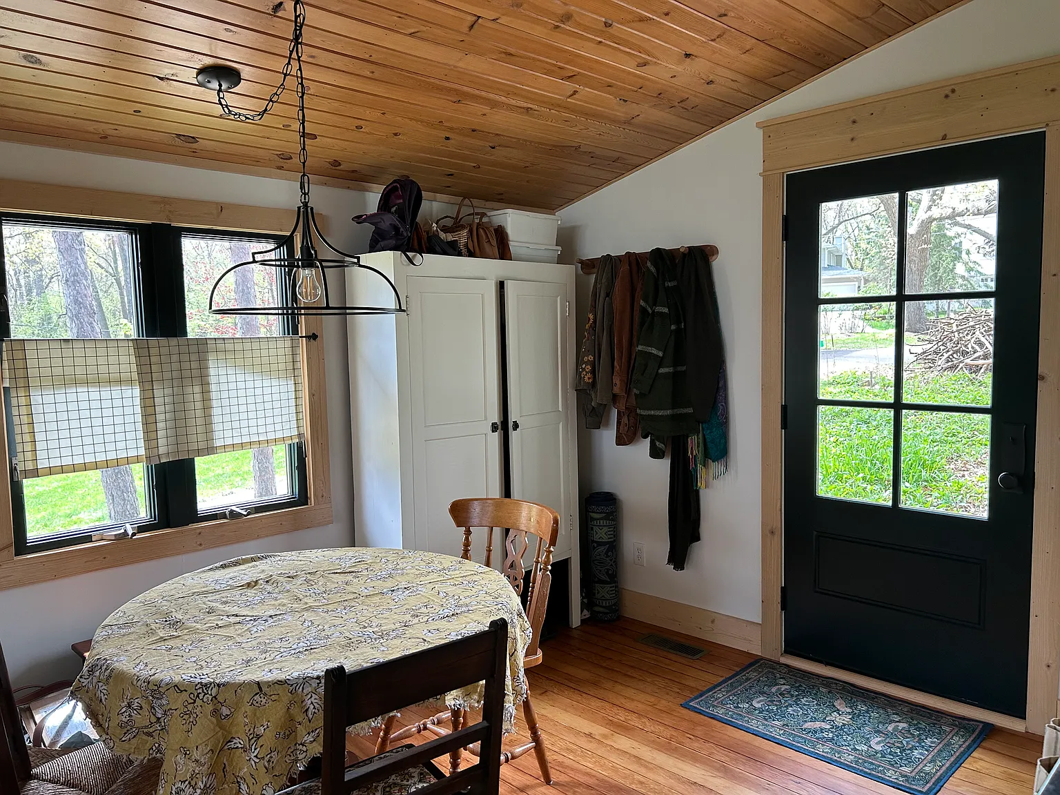 Studio, 540 sqft, $2,100 — Photo 3