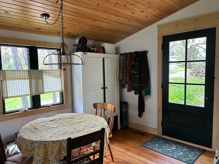 157 Birchwood Ave — Photo 3