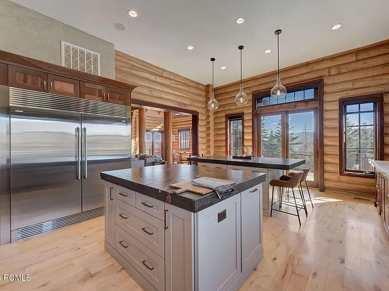 715 Aspen Ln — Photo 18