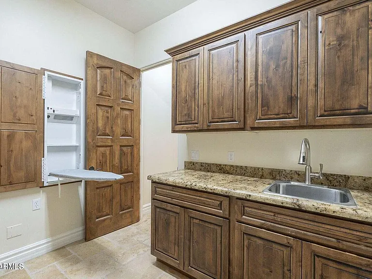 15135 E Monument Rd — Photo 32