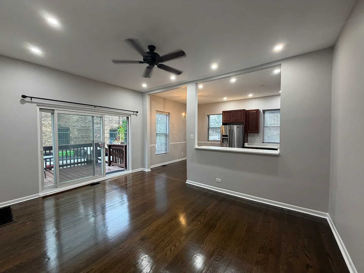 2 bed, 1.5 bath, 1500 sqft, $3,000 — Photo 4