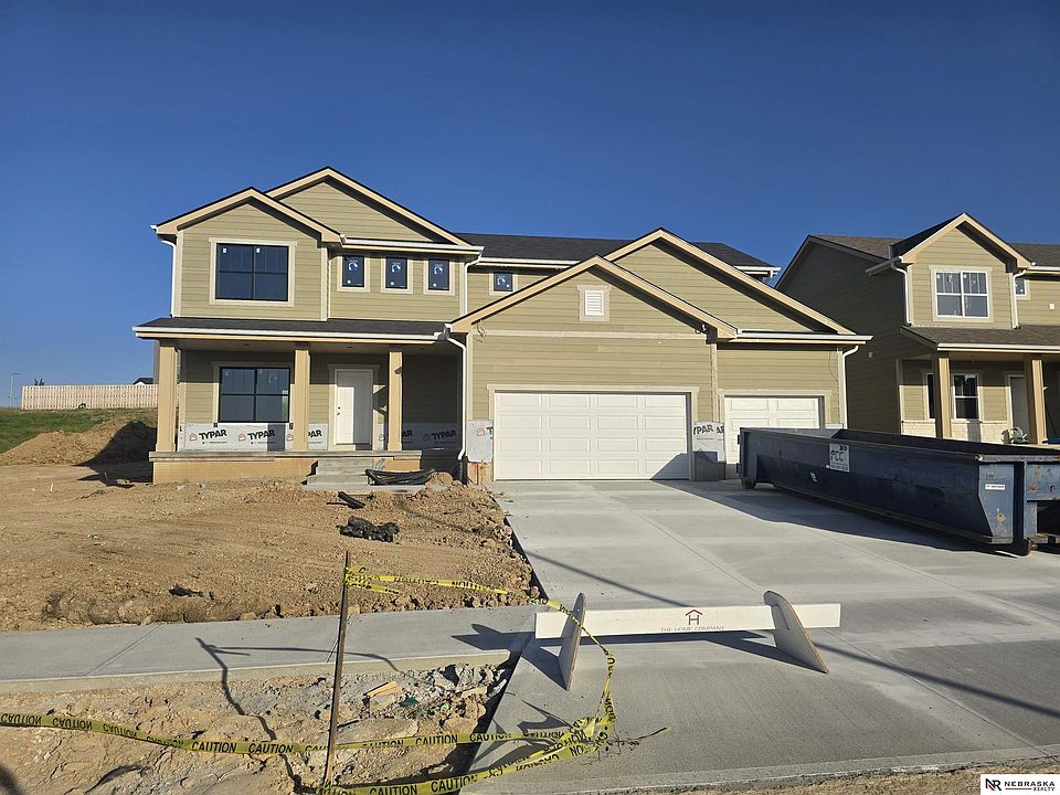 1st image of 11021 N 162nd St