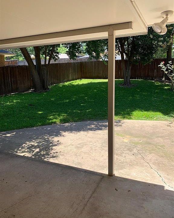 1st image of 8918 Sweetwater Dr #8918