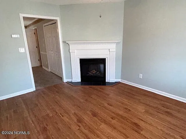 2385 Vineyard Dr #I4 — Photo 3