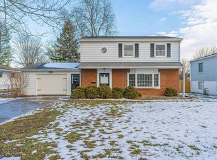 6 Rigg Dr, Lincoln, IL 62656