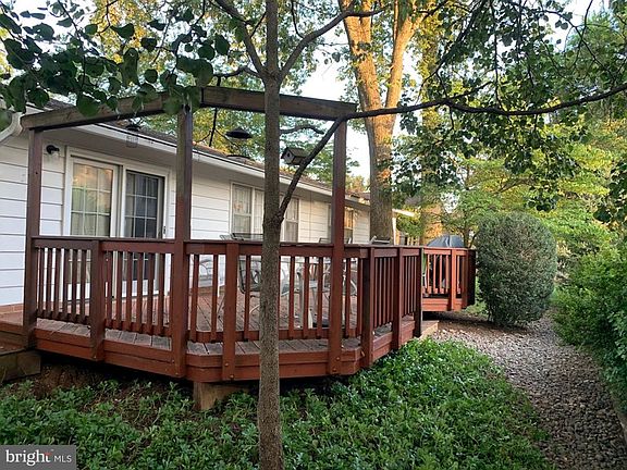 5th image of 2210 Leeland Dr
