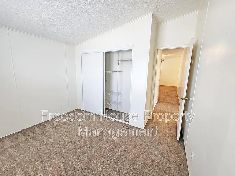 1441 W Betty Ave #1 — Photo 15
